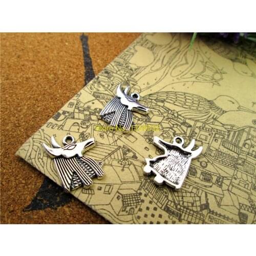 20pcs Anubis Charms Antiqued Silver Tone Anubis charm pendants 20x15mm