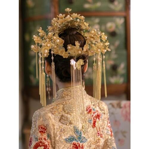 HIMSTORY Gold Chinese Traditional Phoenix Headdress Tassel Earring Flower Pearl Tiara Crown Bridal Wedding Hair Jewelry