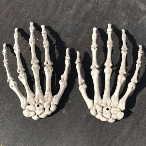 1 Pair Plastic Skeleton Hands Haunted House for Halloween Decoration Halloween Props