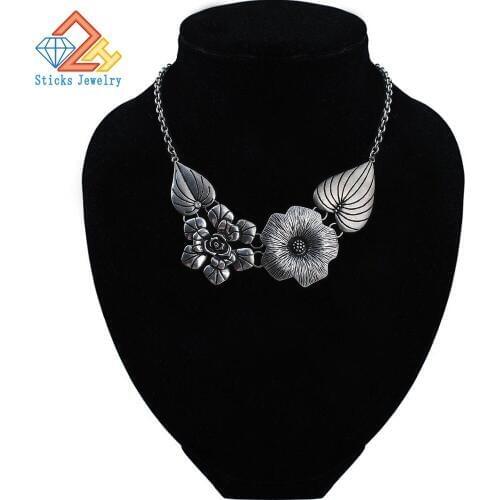 Fashion Luxury Zinc Alloy Flowers Trendy Necklaces Retro Style Exaggerated Choker Collar Big Chunky Statement Necklace for Women