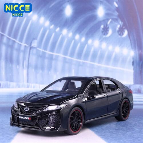 1:24 TOYOTA Camry Children Metal Toys Pull Back Wheels Flashing Machinery For Kids Diecast Model Car Birthday Christmas Gifts