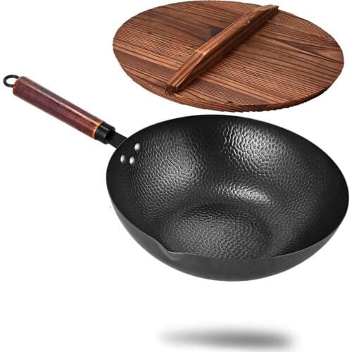 Classic Traditional Forged Handmade Iron Wok Induction Cooker Gas Stove Wok Uncoated Non-stick Pan Kitchen Wok With Wooden Lid