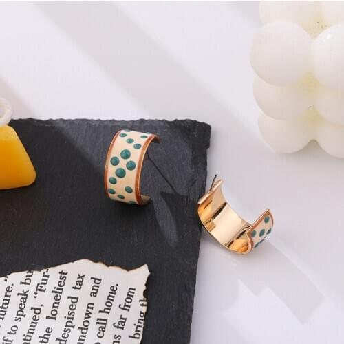 Drops Of Oil Spot Point C Shape Circle Earring Female French Temperament Morandi Color Restoring Ancient Ways Stud Earrings