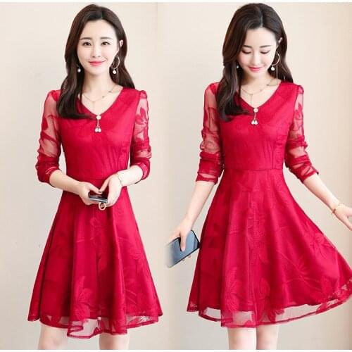 2019 Large size hollow womens spring and summer new fashion long section V-neck waist long-sleeved lace dress AL190429