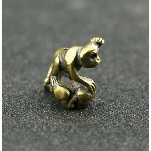 Collectable Chinese Pure Brass Carved Animal Zodiac Monkey Exquisite Small Pendant Statues