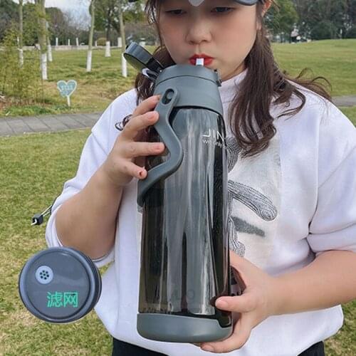 Multi Color 1000/2000ml BPA Free Gray Portable Nutrition Plastic Sports Hiking Fitness Straw Water Bottle Bicycle Cross-country