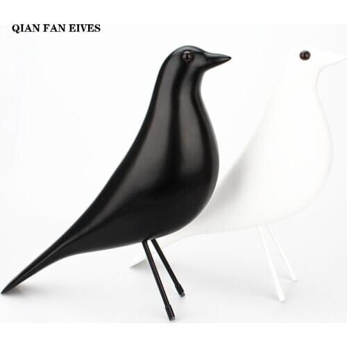 Resin black and white peace dove statue，Modern art sculpture，Outdoor garden simulation decorative statue，Home decoration crafts