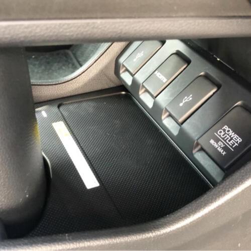 For Honda HRV XRV Vezel 2015 2016 2017 2018 10W car QI wireless charger wireless phone charger charging plate accessories