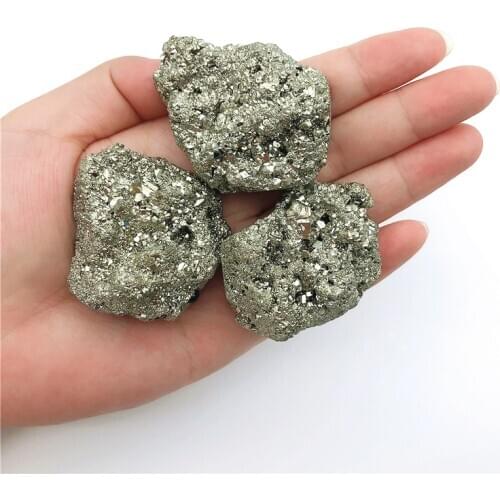 Lovely 1PC Natural Pyrite Hedgehog Quartz Gemstone Hand Carved Crystal Iron Reiki Healing Love Gift Natural Quartz Crystals