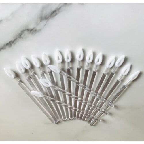 300 pcs New Arrival Heart Shape Lip Brushes makeup Brush for Lip Sticker Lip Gloss Wands Applicator Beauty Tool Disposable Brush