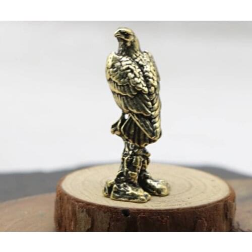 Antique Solid Brass Eagle Miniature Figurines Retro Copper Animal Tea Pet Desktop Ornament Decor Crafts Keychain Pendants