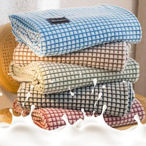 Fashionable Air Condition Blanket Luxury Pretty Gift For Girl All Season Handmade Soft Warm Plaids For Beds Blankets Bedspread