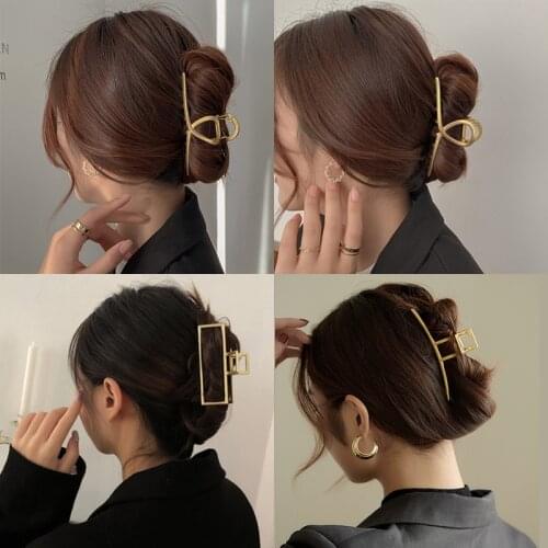 2021 New Women Elegant Gold Silver Metal Hair Claw Hollow Geometric Hair Clips Vintage Hairpin Hairgrip Fashion Hair Accessories