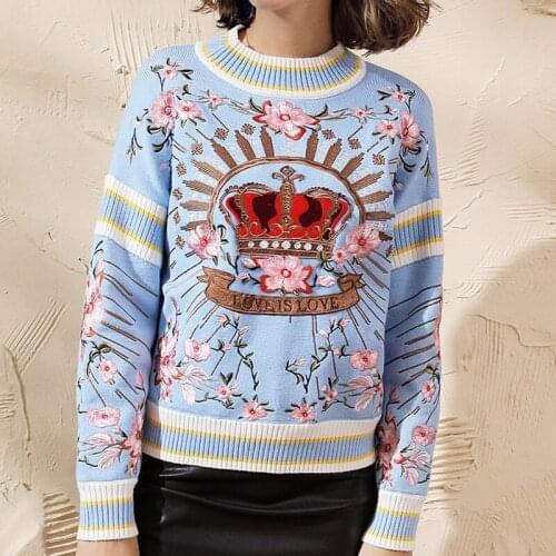 High Quality Floral Crown Embroidery Sweater 2019 Winter Women Half High Collar Pullover Runway Sweater Retro Jumper Warm Tops