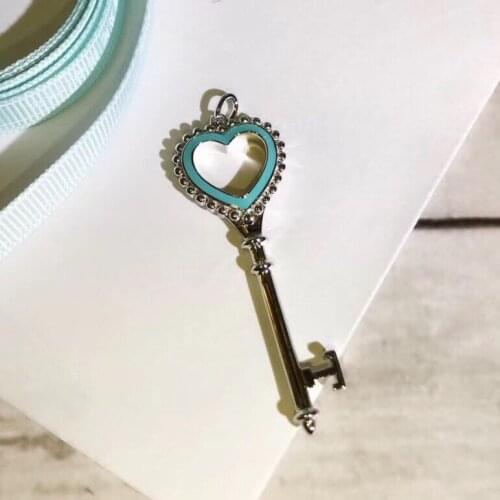 Famous jewelry Super sweet lovers Hollow Key necklace pink blue colors heart pendant for women colgantes de plata de ley 925