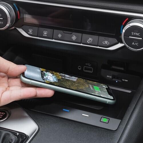 For Nissan Teana Altima 2018 2019 2020 15w car wireless charger QI phone charger charging plate phone holder accessories