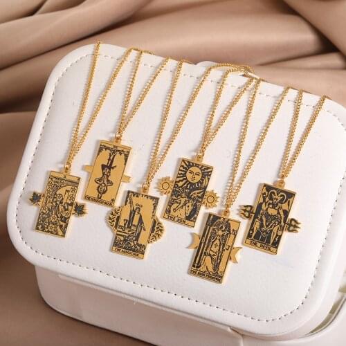 CAVSUAT Necklaces