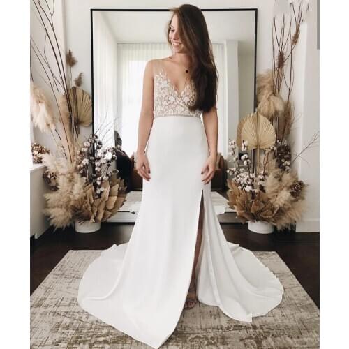 Charming Sheath Wedding Dress Sexy Chiffon Appliques Bridal Gowns Sleeveless Deep V-Neck Backless Simple Beach Women Dresses