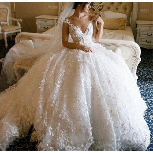 Luxury Heavy Lace Ball Gown Wedding Dress Custom Made Designer Wedding Gown