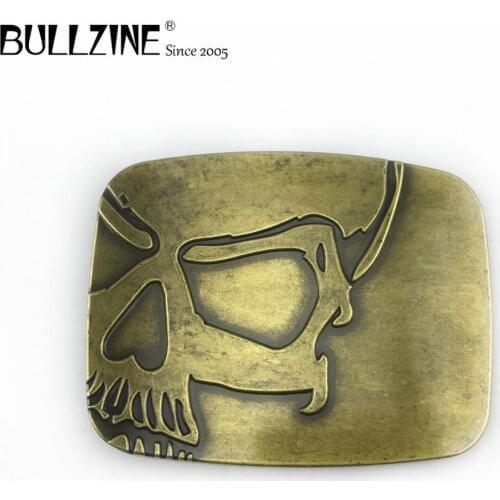 Bullzine wholesale heavy custom embossed skull cowboy jeans gift belt buckle antique brass finish FP-03698-2 with 4cm width loop