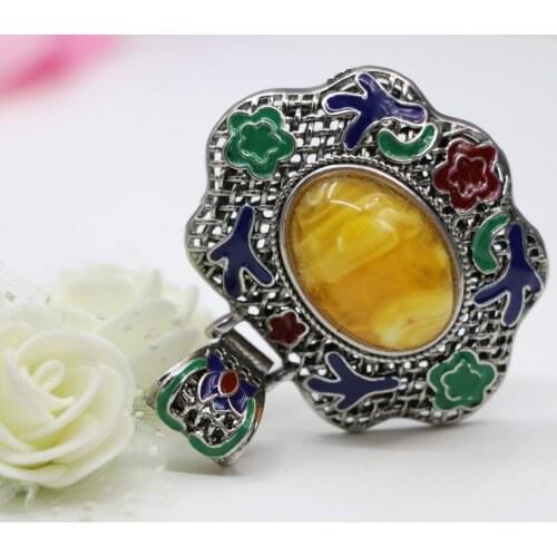 New fashion antique silver plated resin beeswax inlay big egg oval pendant for women 43*49mm wholesale price accessories B3033