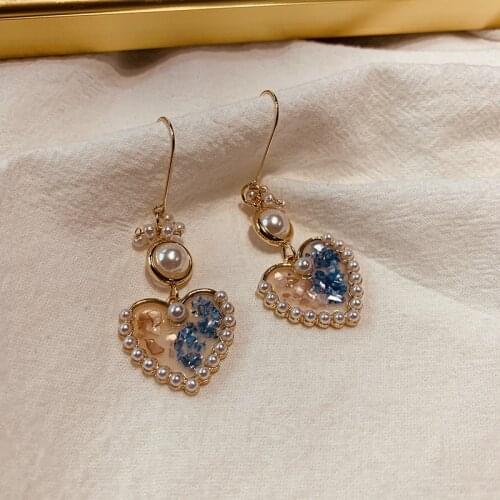 Punk Vintage Y2K Love Heart Imitation Pearl Earrings Colorful Shell Sequins Earrings for Women Metal Fashion Jewellery 90s Gifts