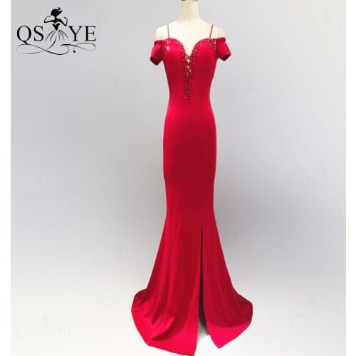 Spaghetti Straps Red Evening Dress with Split Mermaid Long Party Dress Side Sleeves Formal Dress Fit Beading Neck Women Gown