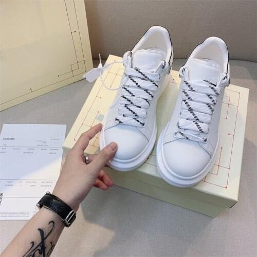 2021Flat White Sneakers Women Spring Autumn New Round Toe Leather Casual Womens Shoes Fashion Lace-up Non-slip Running Sneakers