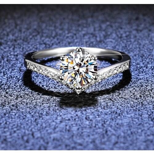 Moissanite Ring Fashion Female S925 Sterling Silver Six-claw Classic 1 Carat Diamond Ring Engagement Jewelry