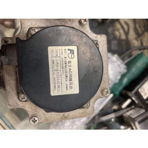 GYB751D5-RC2 servo motor , used in good condition . 80% appearance new , good working , free shipping