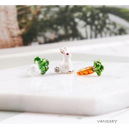 Vanssey Vintage Animal Rabbit Cabbage Carrot Enamelled Stud Earrings Set Party Wedding Accessories for Women 2018 New