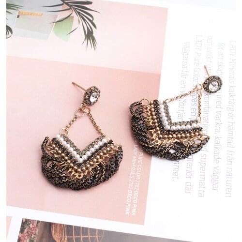 LUBOV New Vintage Palace Style Luxury White/Black Chain Long Dangle Earrings For Women Girls Elegant Tassel Party Jewelry Gift