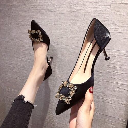 BJYL 2020 Spring New Women Bridal Shoes Wedding Shoes Faux Silk Satin Rhinestone Crystal Woman Pumps Stiletto Sapato Feminino