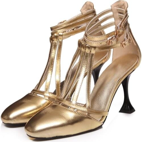 2021 Woman Gold Rome Boots Sexey Female Pointed Toe Sandals High Heel or Flat Heel Buckle Decoration