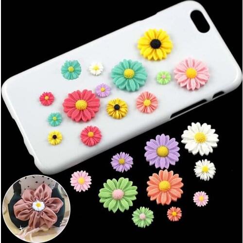 20pcs /lot 12mm Zinc Alloy Golden Mini Enamel Daisy Flowers Charms For DIY Handmade Jewelry Earrings Making Accessories