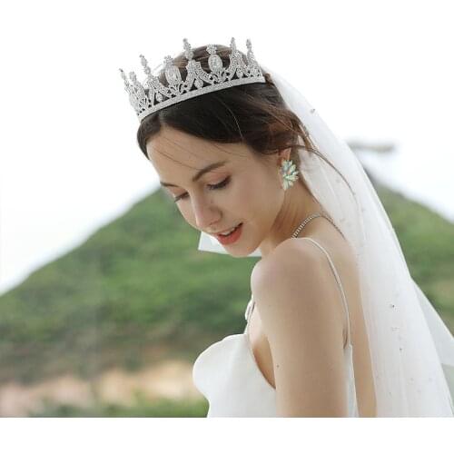 2020 Bridal Crown Tiaras New Fashion Baroque Luxury Crystal White Diamon Diadem Tiaras for Women Bride Wedding Hair Accessories