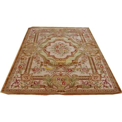 An Interesting Antique Spanish Savonnerie Rug French Savonnerie Carpets Hand Knotted Carpet Home Decore Ethnic Style