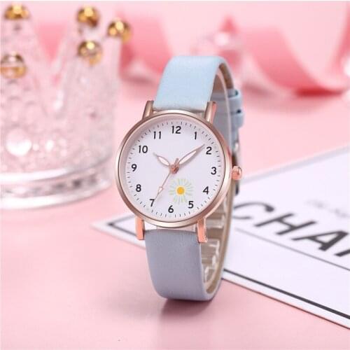2020 NEW Small Daisies Watch Women Fashion Casual Leather Belt Watches Simple Ladies Small Dial Quartz Clock Dress Wristwatches