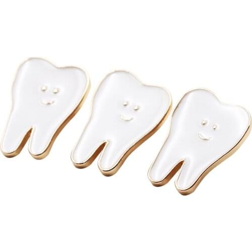 10PCS Dental Shape Brooch Cute Cartoon Enamel Tooth Badge Women Men Personality Style Doctor Dentist Uniform Brooch Pin Gift