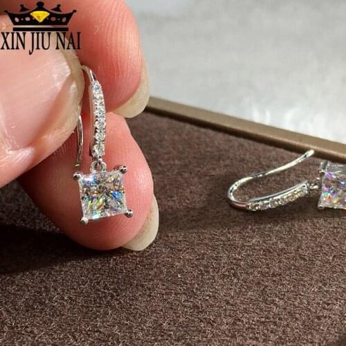 Hot new arrivals arrive with stylish and dazzling cubic zirconia crystal drop earrings, silver jewelry, wedding banquet gifts