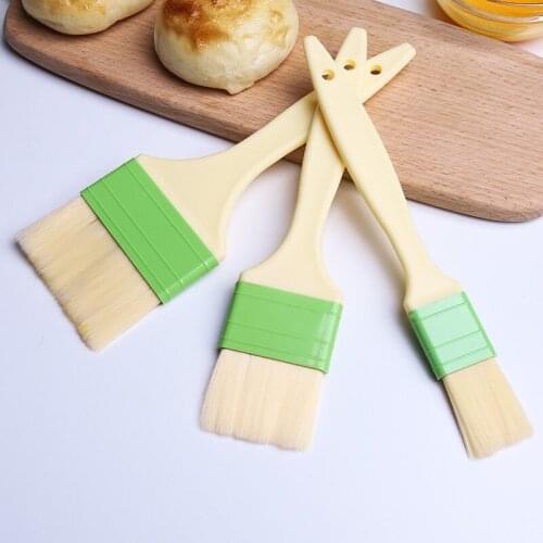 1pcs 3 Sizes Nylon Brush High Temperature Baking Barbecue Brush Cake Bread Butter Baking Tools Silica Gel Oil Brush PP Handle