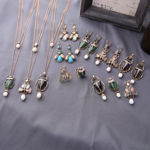 Insect Synthetic Stone Cultured Pearl Drop Earrings Whosale For Women 2020 Halloween Vintage Fashion Jewelry