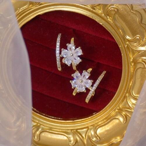 Ins Hot Sale Romantic Delicate Jewelry Cubic Zircon CZ Flower Stud Earrings for Women 14k Gold Plated Unique Earrings