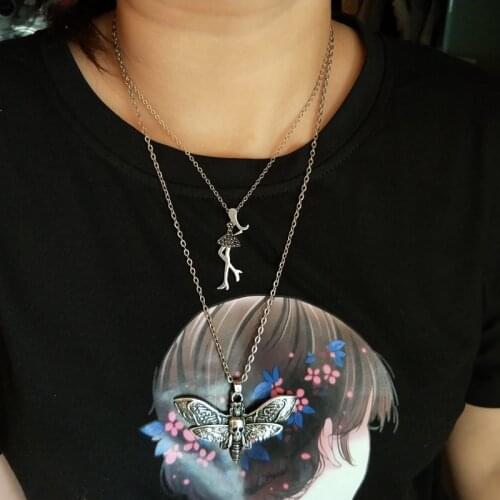 Hzew pretty girl pendant necklace Attractive woman necklaces for women girl