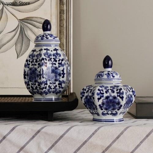 Blue and White Porcelain Storage Jar Classical Creative Storage Ornaments Ceramic Storage Box Small Decoration Home Decoration
