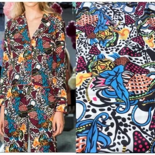 Strawberry printed fabric meter brand printed womens dress fabric handmade DIY polyester fabric wholesale polyester cloth
