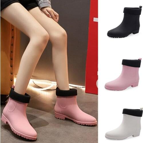 2021 New Fashion Womens Rain Boots Solid Color Plastic Waterproof Boots Antislip Warm Velveteen Cotton Wool Rain Shoes
