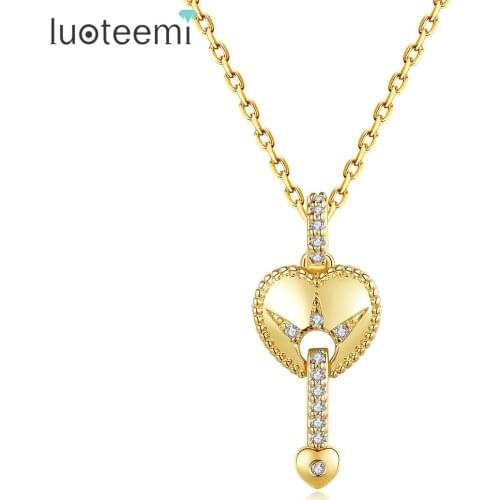 LUOTEEMI Romantic Peach Heart Link Chain 45cm Pendant Necklace Collier Ras Du Cou Collar for Women Christmas Gifts
