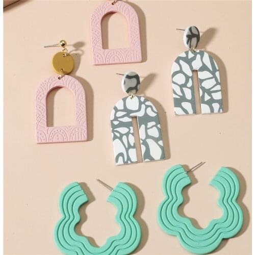 AOMU 2021 Korea Fashion Vintage Geometric Irrgular Big Candy Color Acrylic Long Dangle Drop Earrings for Women Jewelry Gifts