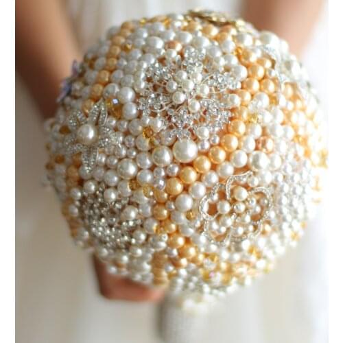 White &Gold pearl bridal bouquet custom crystal luxury wedding bouquet blingbling Bride 's Spherical bouquet pearls bouquets